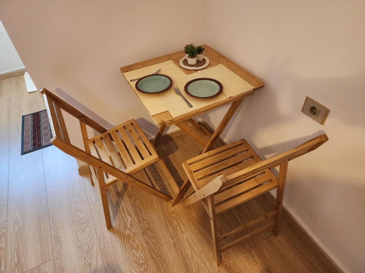 Andi'S Place-Comfy Studio-City Center Tiranë Luaran gambar