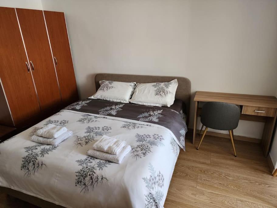 Andi'S Place-Comfy Studio-City Center Tiranë Luaran gambar