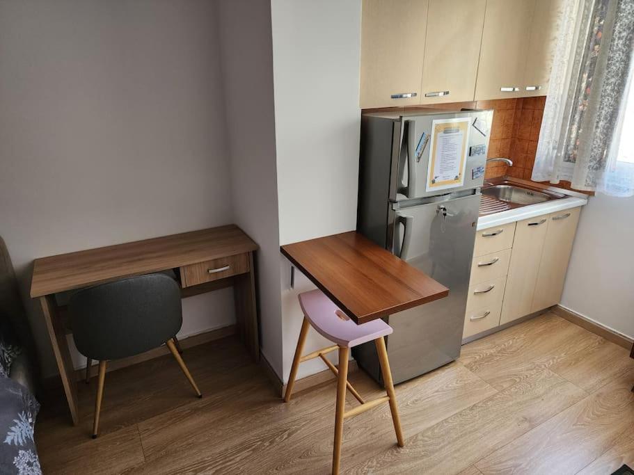 Andi'S Place-Comfy Studio-City Center Tiranë Luaran gambar